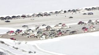 Truckers protest Canada vaccine mandates