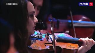 АЛЕКСЕЙ ВОРОБЬЁВ И АЛЕКСАНДРА САВЕЛЬЕВА