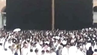 Kaabe pe padhi nazar
