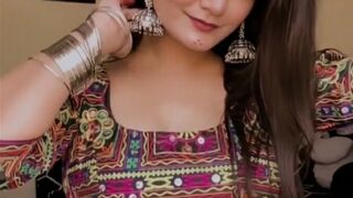 Ohh Laila teri full song __ #ytshorts #shorts #fashion #beautiful #lipstick #beautiful eyes #beautiful face #beautiful dress #beautiful neck