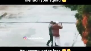 Best Friends Love very Close