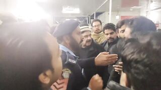 شیخ رشیداحمد کی گرفتاری کی وڈیو وائرل