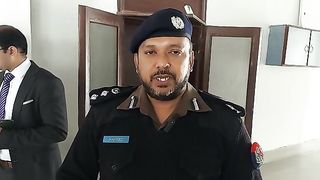 ڈی پی او میانوالی تھانہ مکڑوال میں  دہشت گری کے حوالہ سے تفصیلات بتا رہے ہیں