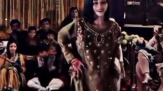 Viral girl dance_mera dil ya pukary Ajaa mary gam k.sahary aja