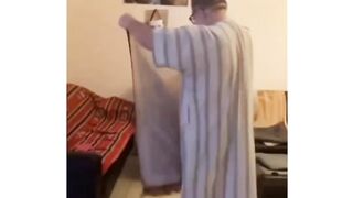 Cats want to offer prayer first ☺️