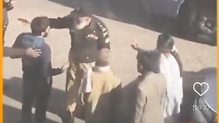 Karachi Women Misbehave & Slap DSP