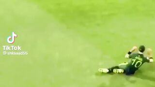 Shaheen Afridi Injured In World Cup Final - Pak Vs Eng T20 World Cup Final - Game Changing Moment