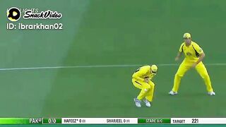 Muhammad hafeez batting against Australia in Australia