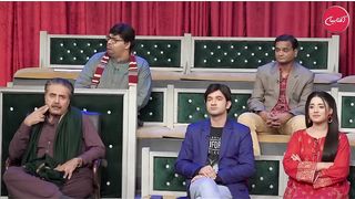 Honey Albela k Sath Kon aa rha hy