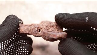 Very Rusty Antique Lock Restoration. Padlock of the 17th-18th century