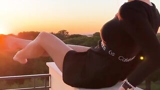 COOL GIRL
