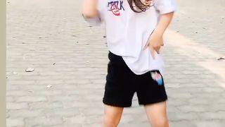 Kids Dance video.????????