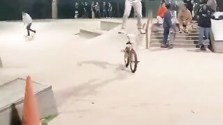 Stunt Man with good cycling stunts