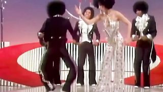 Michael Jackson doing the robot on the Cher Show, 1975