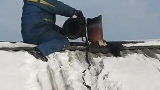 Лайфхак как быстро прочистить дымовую трубу.  Мужские лайфхаки