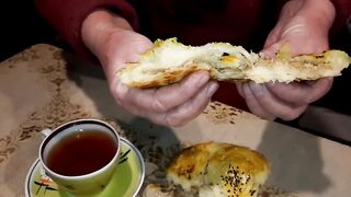 Cooking Gogal with Walnuts. Crispy and Fragrant Azerbaijani Bakery.