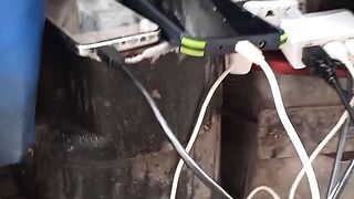 Without electricity mobile charege