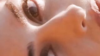 Esra Bilgic Beauty Status
