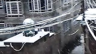 Snowfall in Srinagar Kashmir/kashmir me barf baari