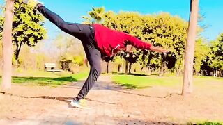 Butterfly kick