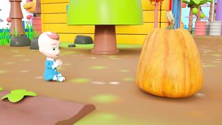 Uri, Ula Play with Hello Kitty Bus | Cartoon for Kids | Pretend Play with Tayo Little Bus PiKaBOO
