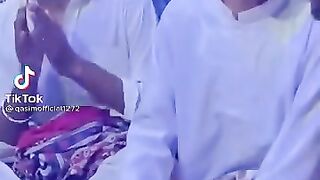 Dil wale puchde ne chaha