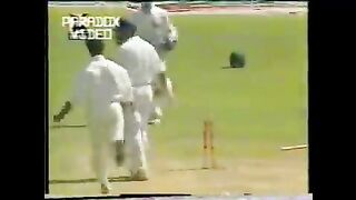 #ShoaibAkhtar  #Rawalpindi Express' memorable hits to #sachintendulkar  and #RahulDravid