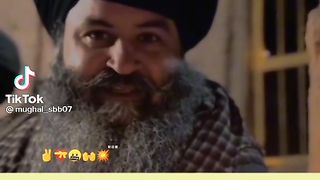 کہتے ہیں طرح طرح کی دنیا ملی