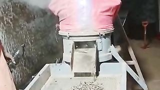 How to make wood powder into Fire wood