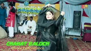 Samny_Betha_Rawein-Chahat_Baloch-Superhit_Saraiki_Song_Performance_2021-Shaheen_Dance(480p).