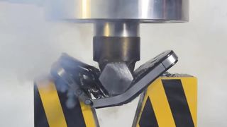 HYDRAULIC PRESS VS OLD AND NEW IPHONE