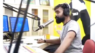 FM radio ????????