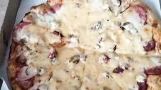 Вкусненькая пицца