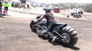 БОМБИЧЕСКИЙ МОТОБАЙК