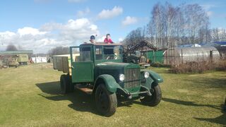 Retro car