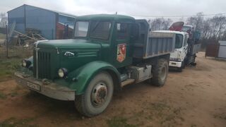 Retro car MAZ 205