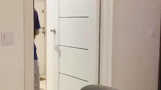 Какого цвета маникюр?))