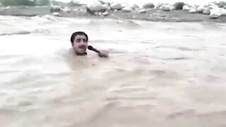 Когда Вода Вышла Из-под Контроля