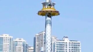 Самый страшный аттракцион в мире.