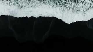 Stress relief by sounds of waves