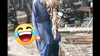 Pakistani jahaz..about to take off