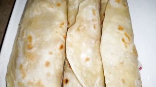 Chicken Paratha Roll _ Chicken Paratha Roll By Noreen Siddique _ Chicken Roll _ Chicken Boti Paratha