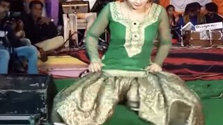 Sapna Chowdhry hot dance ????