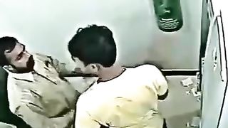 ڈکیتی کی دل دہلا دینے والی سی سی ٹی وی فوٹیج