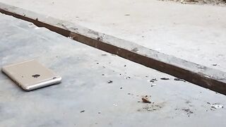 IPhone 6 Bend test  just For entertainment purpose