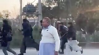 گجرات میں مہنگاٸی سے تنگ عوام کا ردعمل