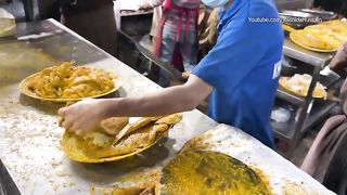 Balochi_Fried_Fish___Grilled_Fish_at_Khan_Quetta___Street_Food_Spicy_Masala_Fish_Fry_-_Machli_Farosh