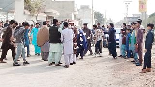 Pakistani Famous fock dance ،سر يكی نوجوانوں کا  جھمر ،کمال ۔جذبہ ا ا ور شو ق