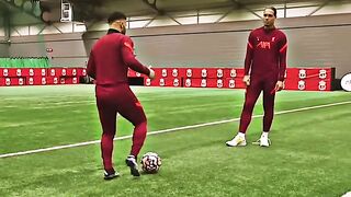 Van Dijk #soccer #sport #football