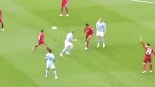 Van Dijk vs Haaland #soccer #football #haaland #vandijk